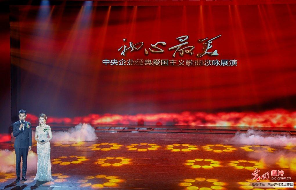 逃出昏暗的房子